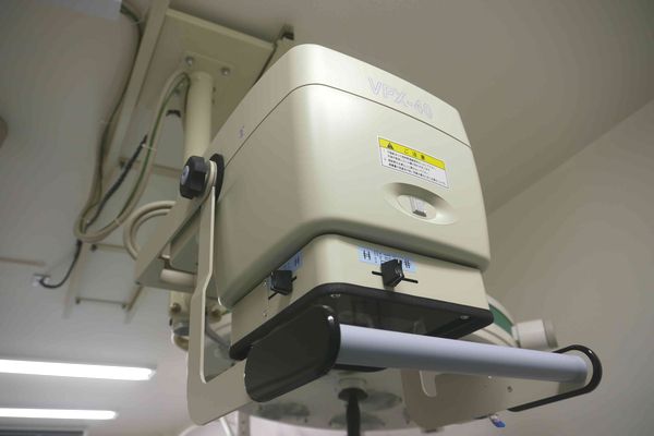 横浜 金沢区の動物病院 マーサ動物病院 医療設備 天井走行式X線装置